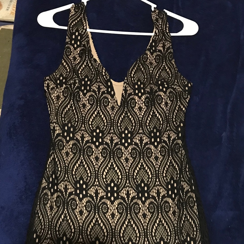 Dress - Picture 2 of 3